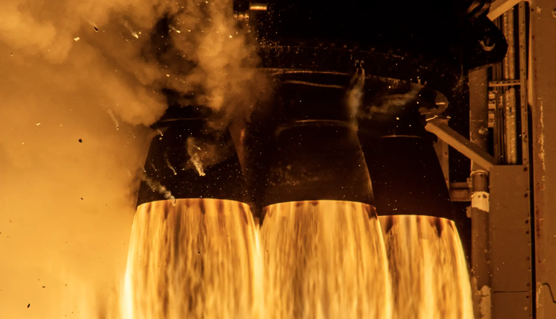 Teknoloji Devi SpaceX'ten 500. Zafer: Falcon 9 Rekorları Altüst Ediyor!